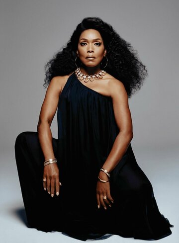 Angela Bassett