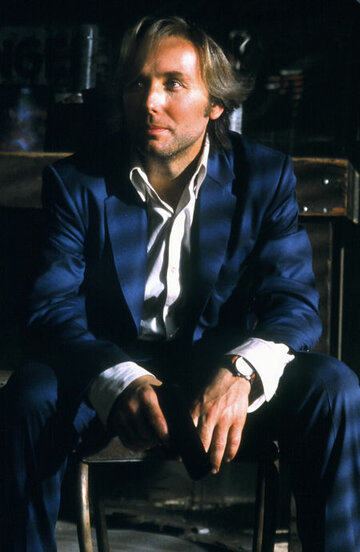 Dwight Yoakam