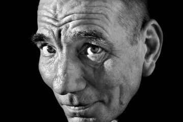Pete Postlethwaite