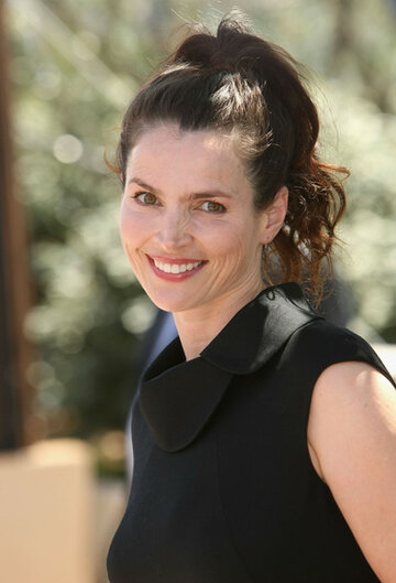 Julia Ormond