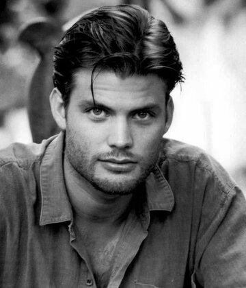 Casper Van Dien