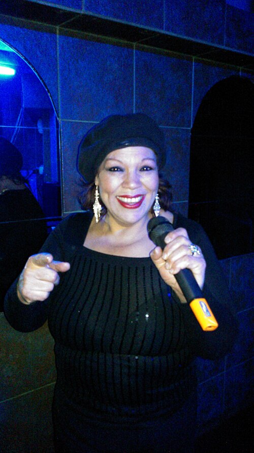 Adela Calderón