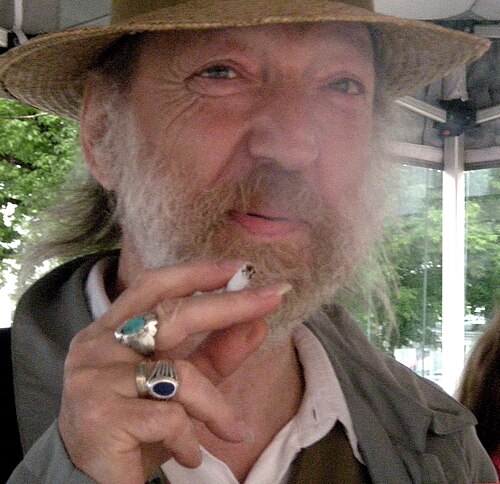 Roland Neuwirth