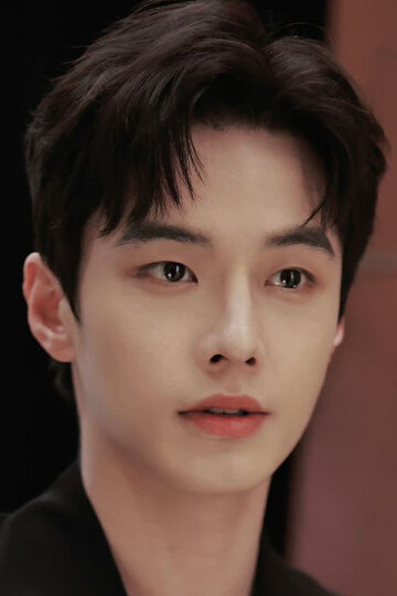 Yiqian He