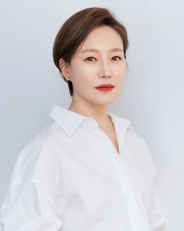 Jin Gyeong