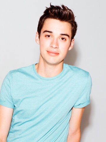 Joey Bragg