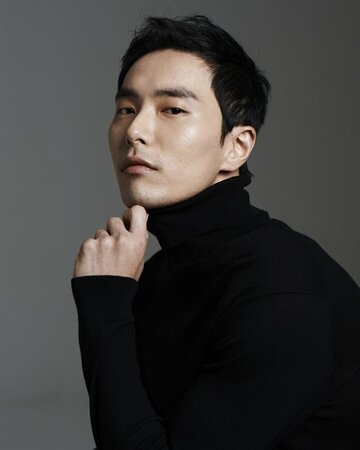 Jeon Shin-hwan