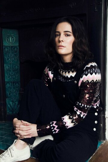 Phoebe Fox