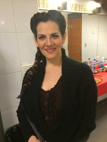 Pamela Flores