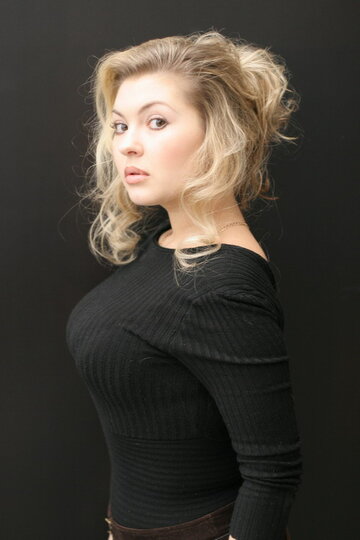 Анна Махова