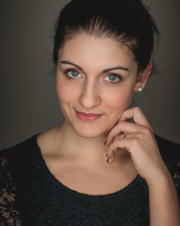 Annika Strauß