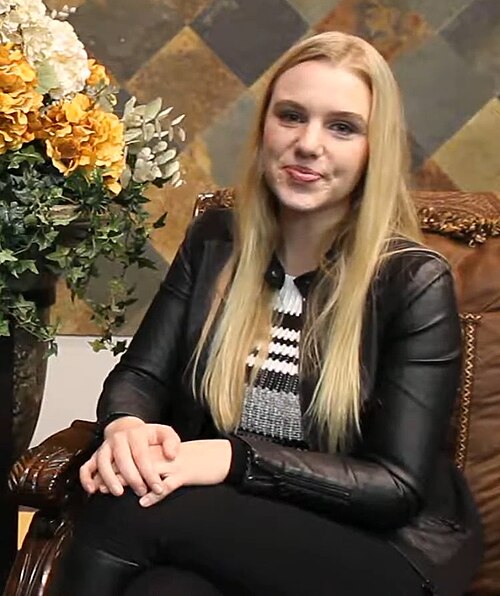 Эмили Пичи